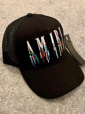 Amiri hat